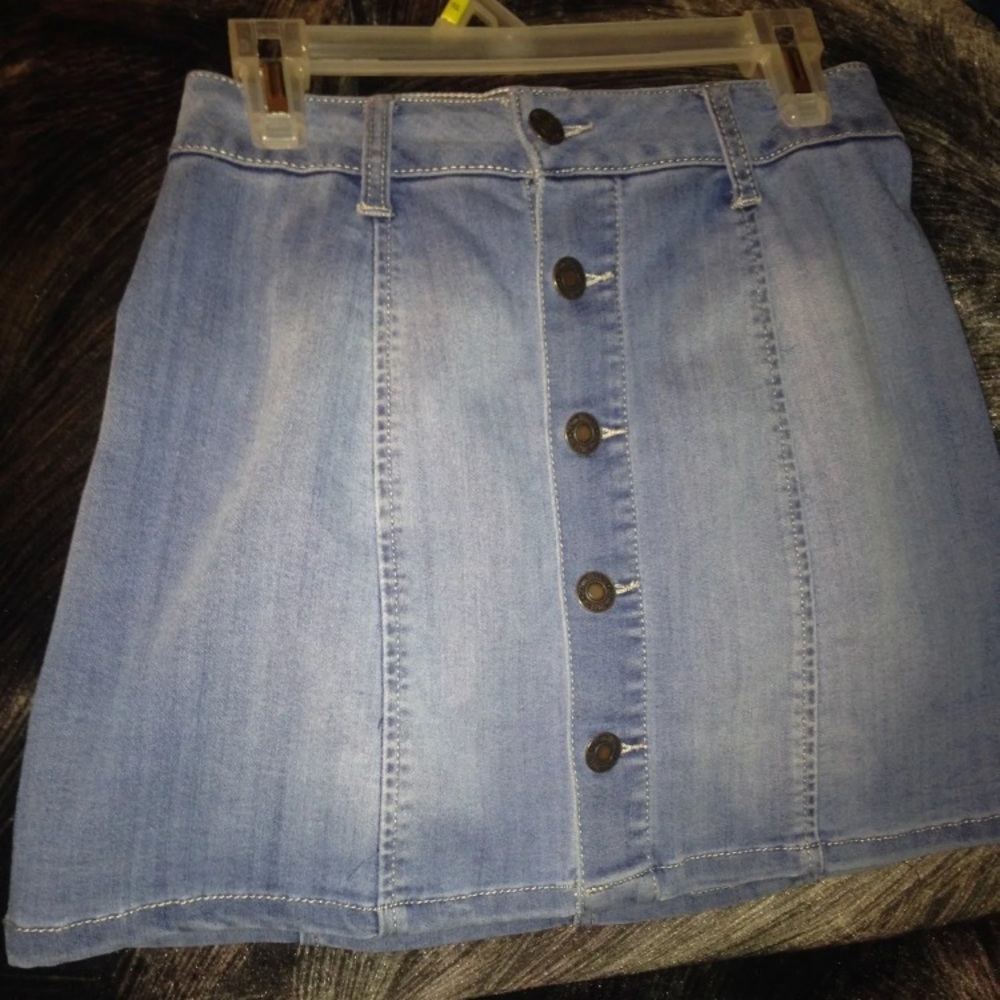 denim skirt